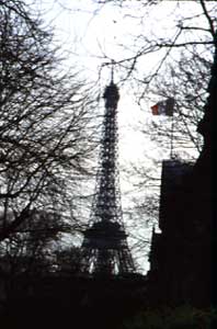 Architecture Méditerranéenne ou de la Méditerranée: La Tour Eiffel; photographie: Francesco Saverio ALESSIO, © copyright 2002