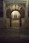 Mihrab - Mezquita, Cordoba - Photographs of the interior of La Mezquita, Cordoba, taken in 1992 - http://www.raingod.com/angus/Gallery/Photos/Europe/Spain/Cordoba2.html