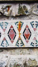 Design Mediterraneo - Mosaici in graniti e marmi policromi a Palla-Palla - Francesco Saverio ALESSIO - San Giovanni in Fiore, aprile 2000