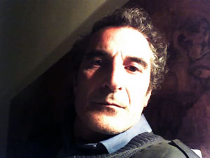 Intervista allo scrittore Francesco Saverio Alessio coautore con il giornalista Emiliano Morrone del libro La societ� sparente, prefazione di Gianni Vattimo, Neftasia Editore, Pesaro 2007 - fotografia: Francesco Saverio Alessio - copyleft 2008