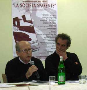San Giovanni in Fiore, domenica 11 novembre 2007 - Salvatore Borsellino e Francesco Saverio Alessio alla presentazione de La società sparente - fotografia: Carmine Talerico - © copyright 2007
