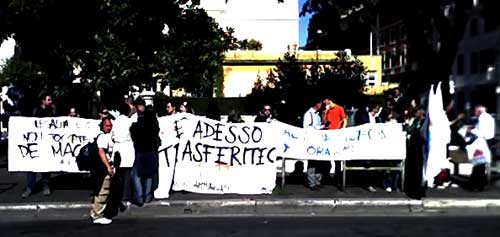 Manifestazione del Comitato pro De Magistris davanti alla sede del CSM - Roma, 8 ottobre 2007 - fotografia: Francesco Saverio Alessio